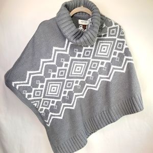 Sonoma Life & Style sweater poncho